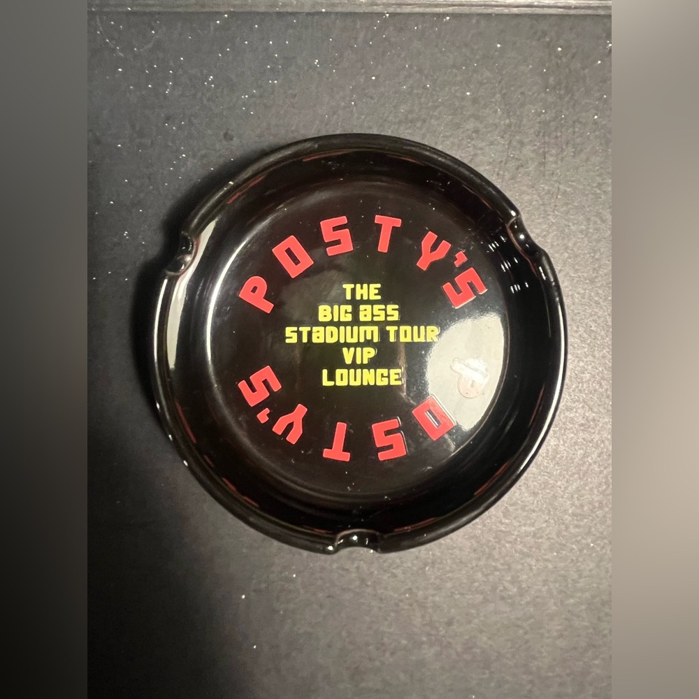 Black Posty's VIP Lounge Ashtray ( POST MALONE ) tour ashtray ⚫️🚬🚬🚬🚬🚬🚬🚬🚬